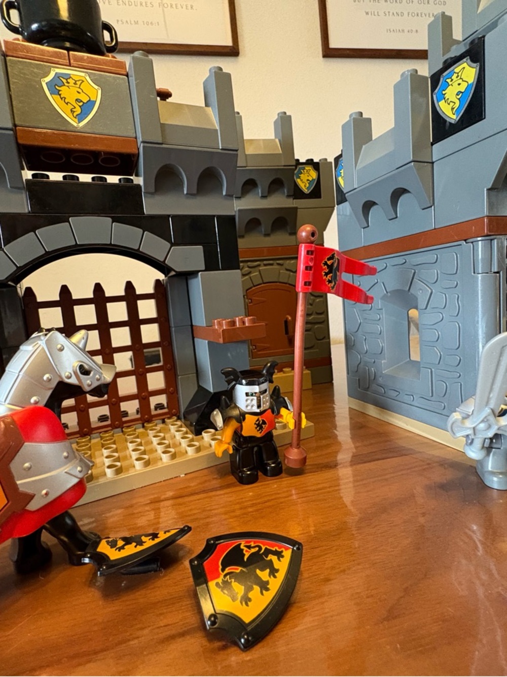 2004 Lego Duplo Knights Castle - Picture 6 of 8